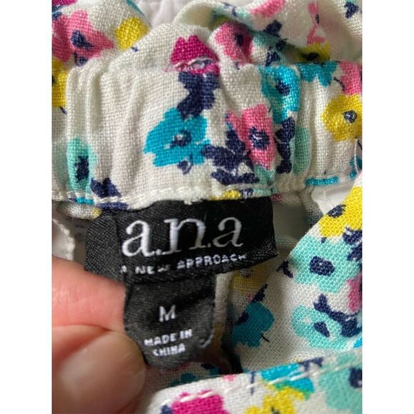 A.N.A. Floral Print Shorts Size M Linen Blend Multicolor Elastic Waistband - Picture 3 of 11